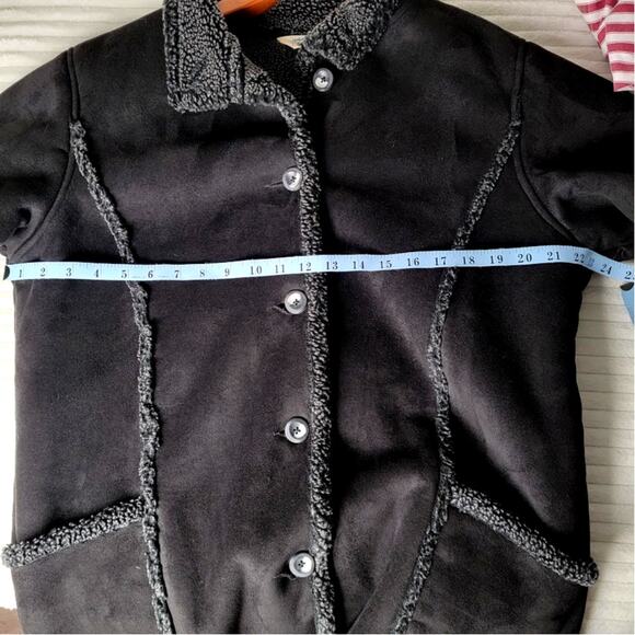 LL Bean Faux Shearling Coat Women’s Large Black Button Fleece Dark Academia - Picture 4 of 7